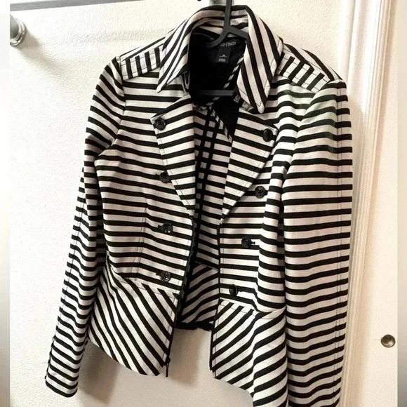 White House Black Market cream and black striped fitted jacket. Size 10. - Picture 1 of 9